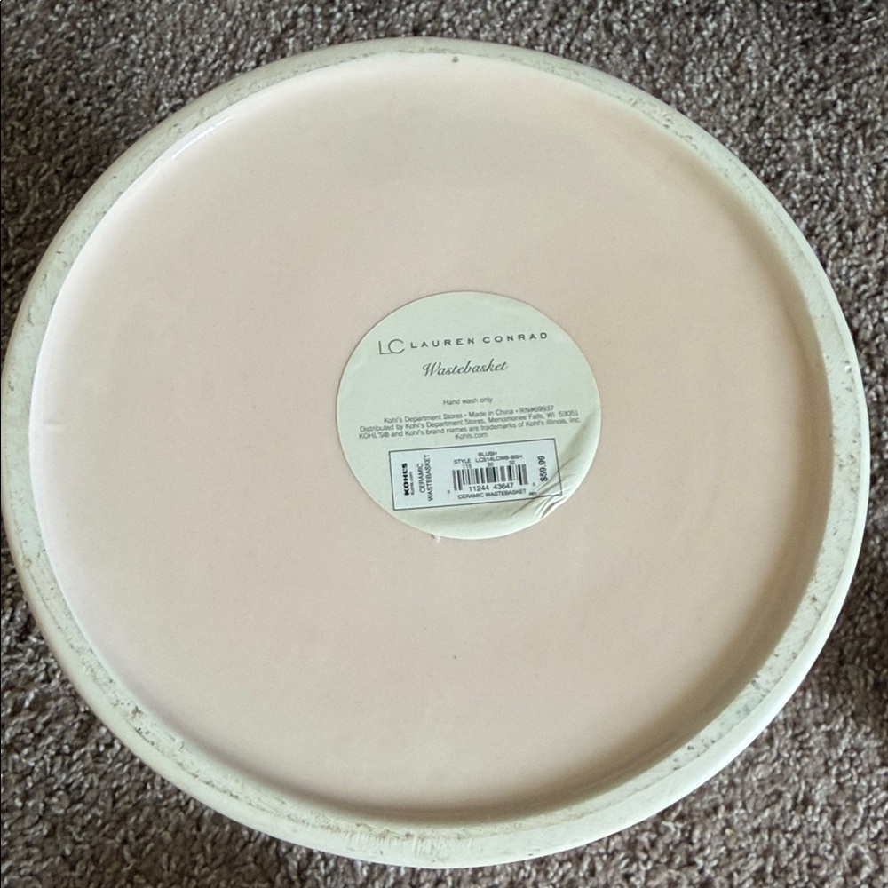 Scalloped Wastebasket 🧺 - Picture 3 of 8